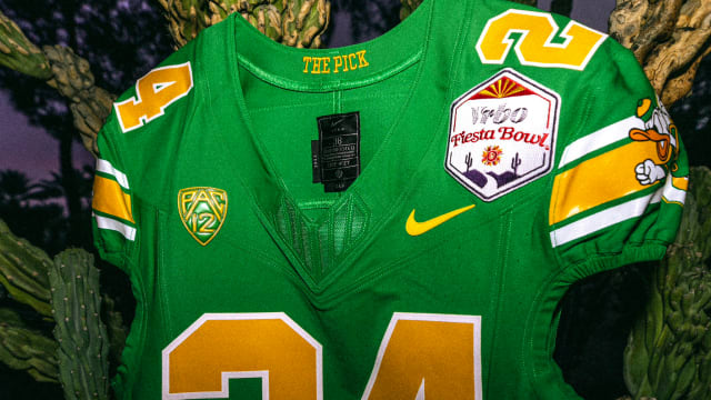 Oregon Fiesta Bowl Uniform 2 Cropped